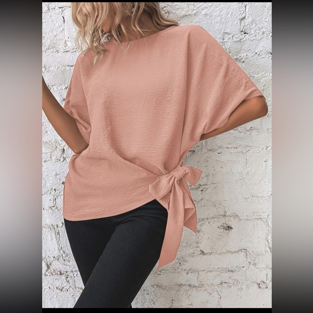 Light pink top 🌸